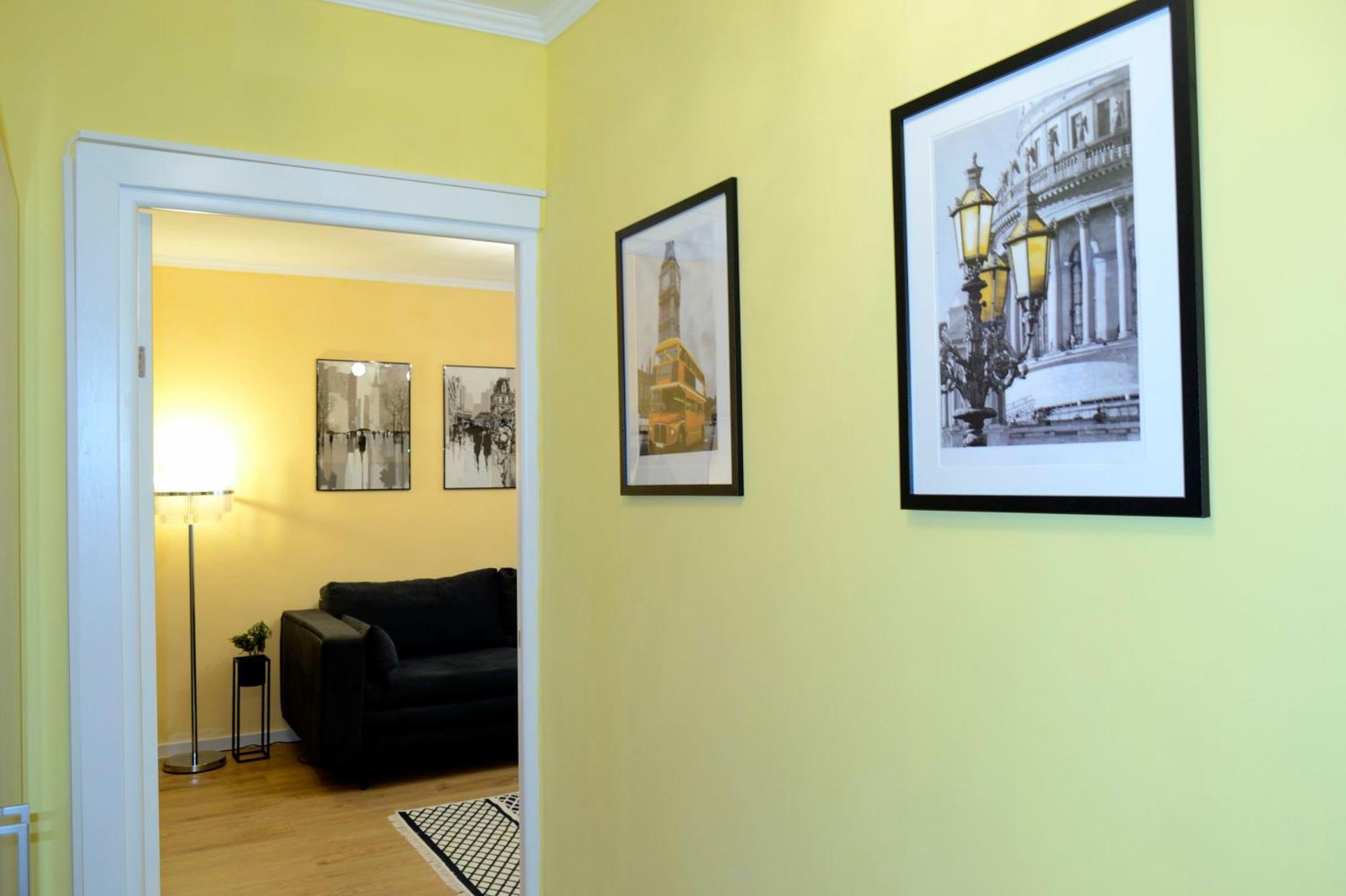 Cozy 2 Rooms Apartment Drumul Taberei Bucarest Extérieur photo